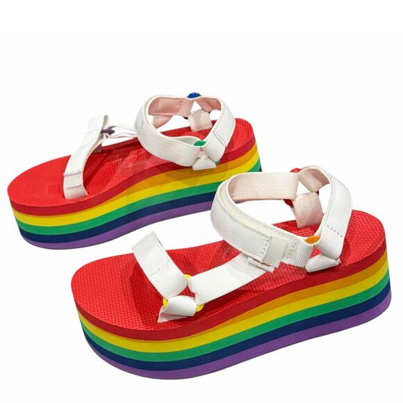 Teva Flatform Universal Sandal Womens 8 Multicolor Stripe Rainbow Pride Chunky - Picture 2 of 12